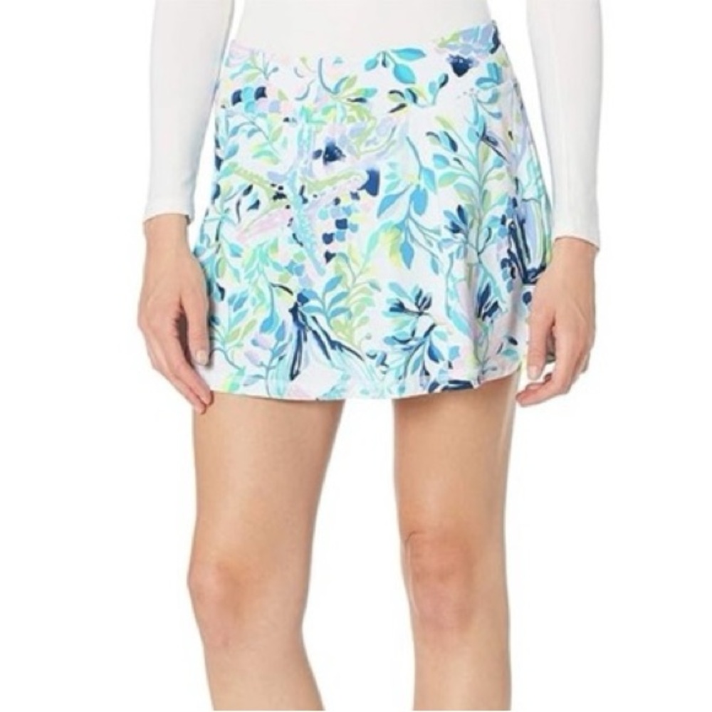 Lilly Pulitzer UPF 50+ Luxletic Aila Skort size XXS in Resort White Shell Beach